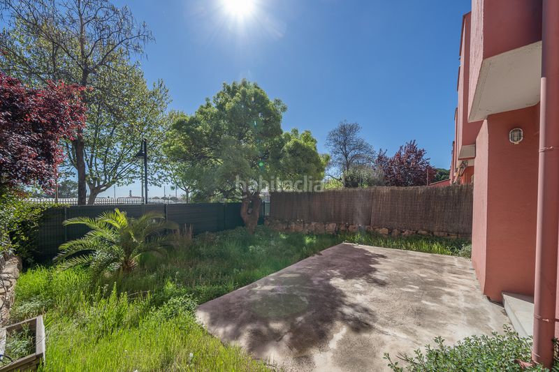 Foto d74c7ae8-d5eb-4817-b3bd-7da4fc0ca3bb. Casa adossada amb xemeneia calefacció aparcament piscina a Galapagar