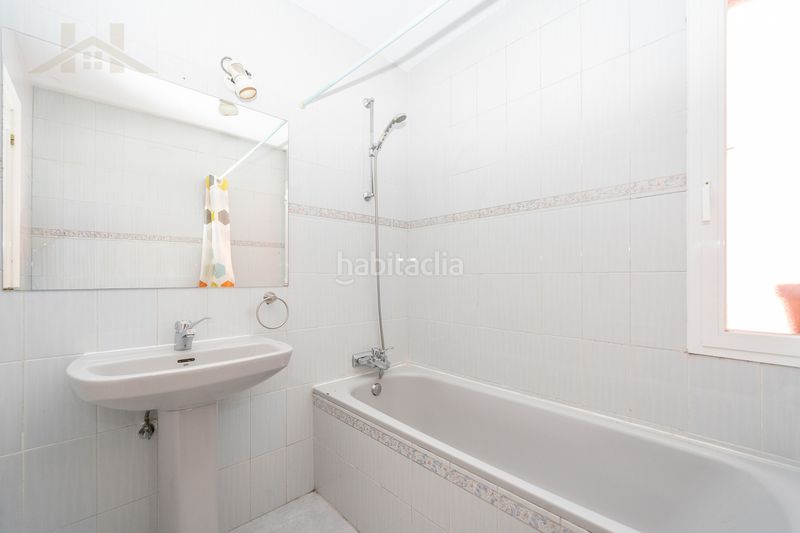 Foto f031503e-e360-4421-bed7-3fa41ba6b112. Casa adossada amb xemeneia calefacció aparcament piscina a Galapagar