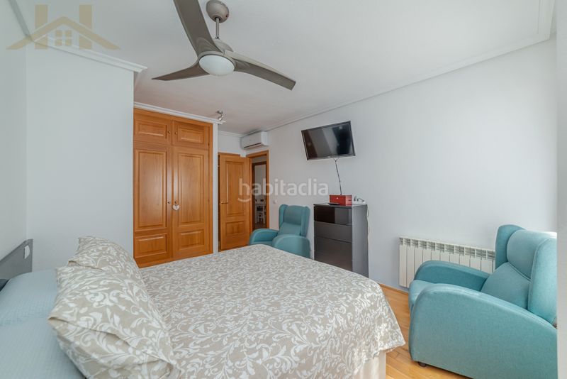 Foto da9da5d6-8cd4-48ac-a05b-8dfdd7449bf1. Pis amb calefacció aparcament piscina a El Quiñón Seseña