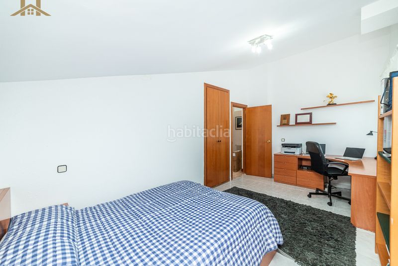 Foto a8d9ca0e-63d4-44f6-b169-6ce0799400bd. Xalet amb xemeneia calefacció aparcament piscina a Galapagar