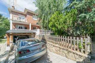 Xalet a Colmenarejo. Casa o chalet independiente en venta en calle de la ladera, colm