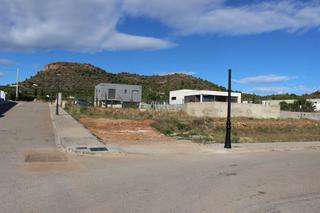 Terreny residencial a Yelto 6. Solar en venta en algimia de alfara.