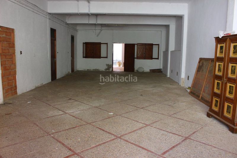 Foto c7766b70-6657-4c2d-bd25-982123ae9be2. Aparcament cotxe a clara campoamor 9 a Segorbe