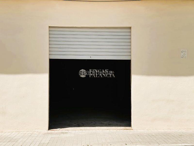 Foto 7191a9d5-2845-4c8b-bcba-22935e2dc73d. Local comercial en barranquet 31 local com. en venta . en Chilches