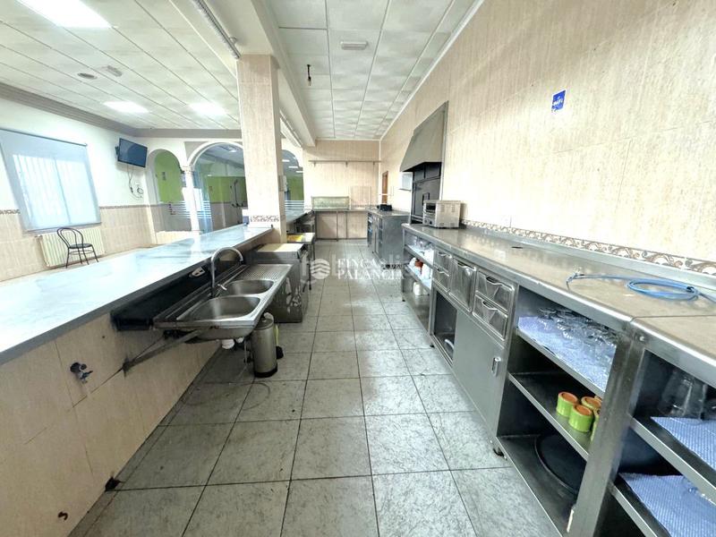 Foto a8ff3db8-2eaa-4098-8144-f134ade824fb. Affitto locale commerciale in carretera 19 in Barracas