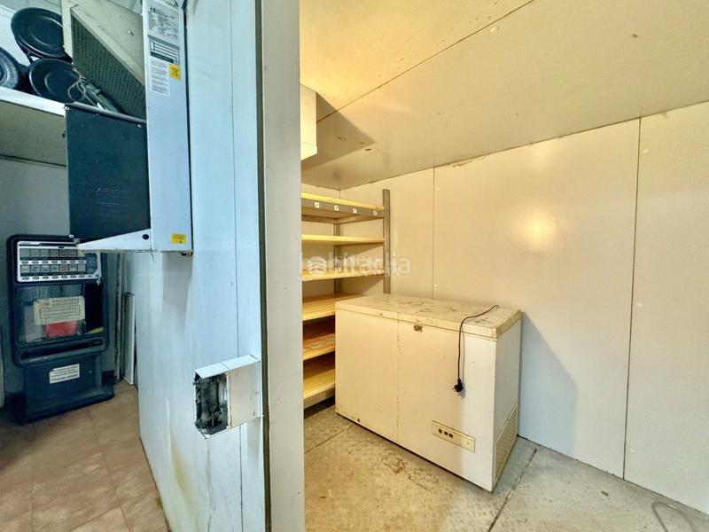 Foto afaef700-5afd-47f2-8d46-3aa3aad9e1a1. Affitto locale commerciale in carretera 19 in Barracas