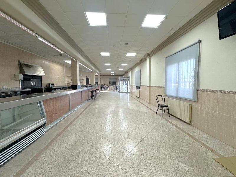 Foto db6e6449-40dc-494d-882d-c8cb50b60941. Affitto locale commerciale in carretera 19 in Barracas