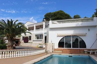 Xalet  2 99. Chalet en venta en quart de les valls, 7 dormitorios.