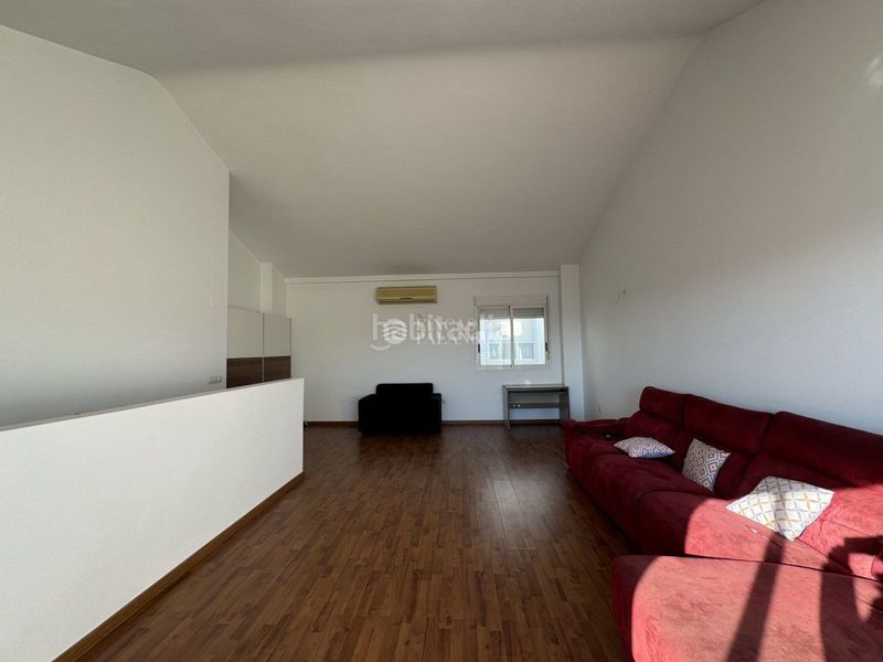 Foto 68b9cc77-332b-4c28-b988-1042a6cd022e. Location attique avec chauffage parking dans Segorbe