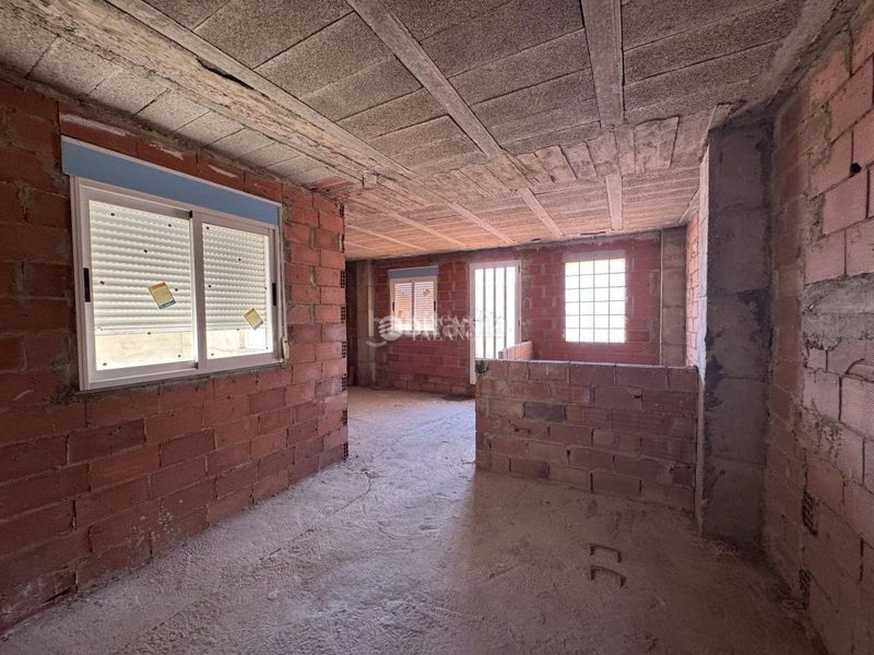 Foto aff34076-4a75-4950-b634-00ab518f4dc5. Casa amb aparcament a Geldo
