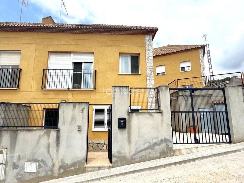 Foto b7dbda40-7b0e-4ad4-a44d-f7e23e236e1c. Casa amb calefacció aparcament a Sot De Ferrer