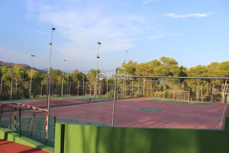 Foto 41b831f5-2396-4f97-8b4a-ed533b367fdd. Terreny residencial a el tochar 100 a Torres Torres