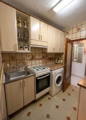 Flat in Los Ángeles. Oportunidad!!! estupenda vivienda en villaverde