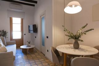 Location Appartement  Calle félix segura ricci. Elegancia residencial cerca de todos los servicios