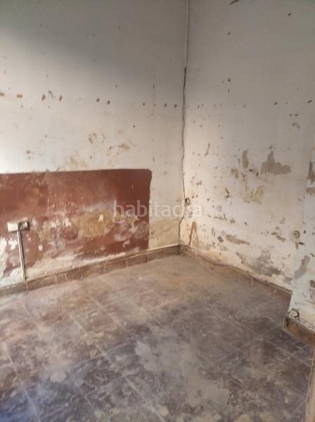 Foto 5cc8a42c-b0c4-43e7-a9f7-69fb5e5dd788. Planta baixa a La Torre Valencia