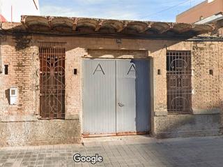 Nau industrial a La Torre. Nave solar urbano en venta en valencia