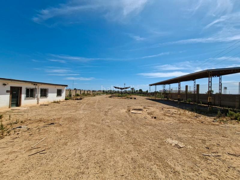 Foto 105c2efc-da35-45f0-80e4-376c1ba85335. Lloguer solar industrial a Sedaví