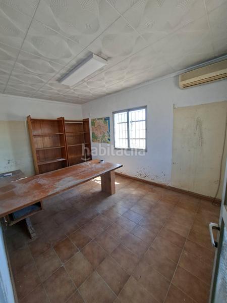 Foto c98dfa00-3972-4960-91b5-7f020733ff60. Lloguer solar industrial a Sedaví