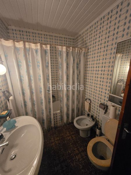 Foto c6104839-cfd5-4170-9f73-369ab1dec230. Casa adossada a Antella