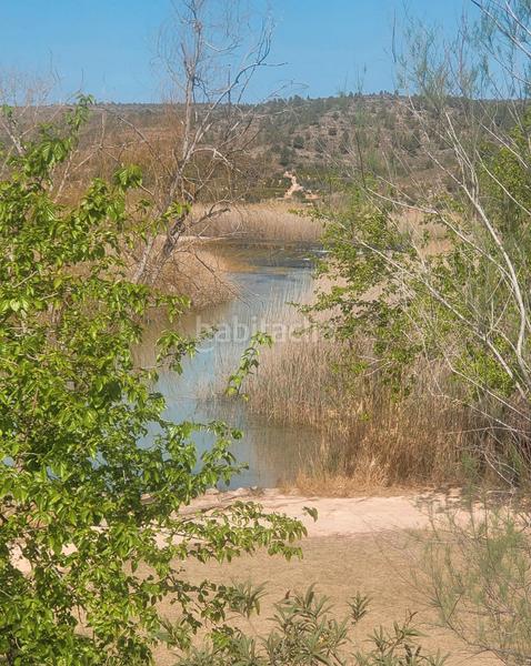 Foto f7927897-c2fe-4a6c-89b0-1400486d734a. Casa adossada amb xemeneia aparcament a Antella