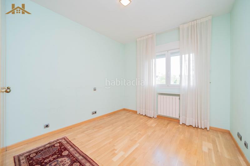 Foto 30b7b747-a8b3-41fe-9ea0-111e926ec213. Flat with heating parking pool in Monte el Pilar Majadahonda