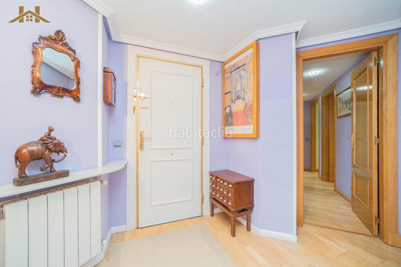 Foto bdeb2871-e851-4300-bd3e-6c06cdf4b9cd. Flat with heating parking pool in Monte el Pilar Majadahonda