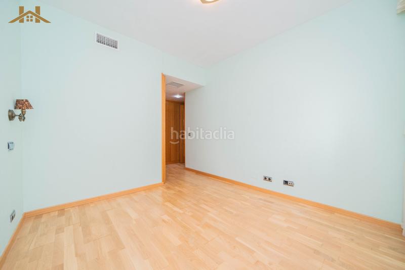 Foto d85ee854-aa34-41b0-bac3-5d18689132ec. Piso en Monte el Pilar Majadahonda
