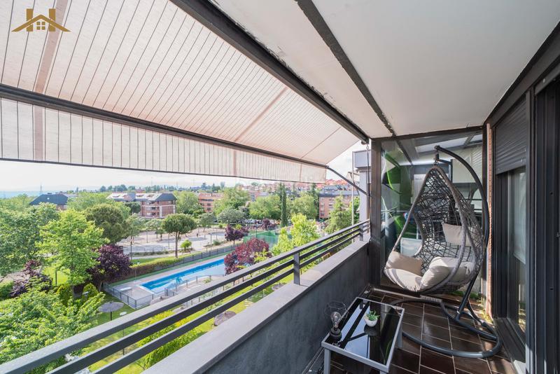 Foto ce4bd8a3-364e-40b7-8cbd-85122785f606. Dachwohnung mit heizung parking pool in Casco Antiguo Majadahonda