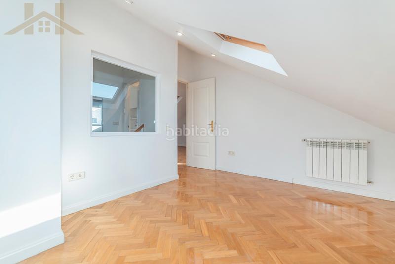 Foto 411c175f-fde0-4d1e-88a3-31d73229a436. Casa adosada en Carretera del Plantío Majadahonda