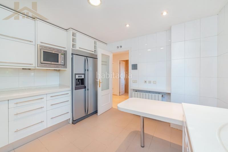 Foto 613c04ba-0032-47d4-b671-15f397f4d827. Semi detached house with heating parking pool in Carretera del Plantío Majadahonda