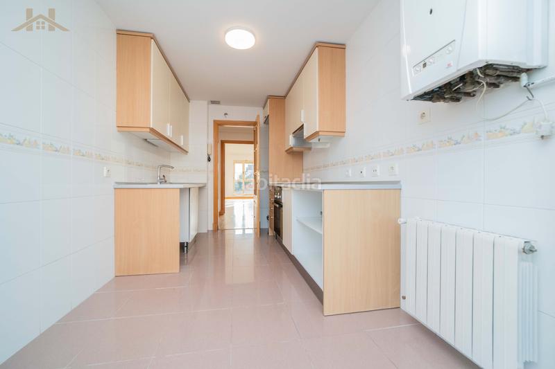 Foto 5cf70dce-6743-42d8-ad89-aa813e1bd881. Flat in calle fragata 19 in Golf-El Carralero Majadahonda