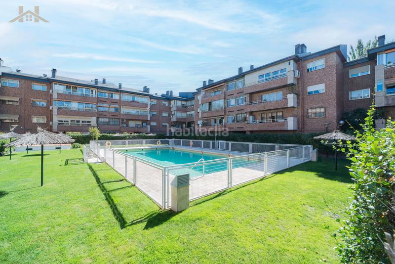 Foto 4c27f4ed-2353-433e-a12e-16f97eab2553. Appartamento con riscaldamento parcheggio piscina in Majadahonda