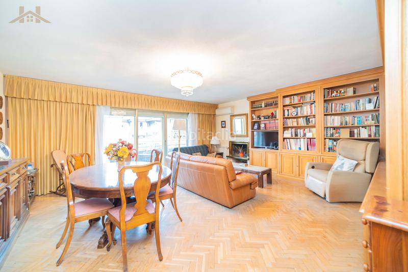 Foto 8da1c429-08f2-46b7-89a2-9154532a8e99. Appartamento con riscaldamento parcheggio piscina in Majadahonda