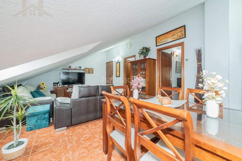 Foto 2f27231f-8e12-49f5-aa7b-979c7471295a. Flat with heating in Yeles