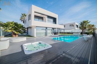 Chalet in Calle Estrella Polar