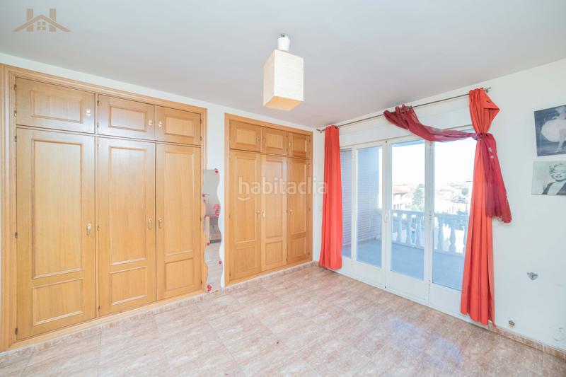 Foto 58cb9194-6cac-4e2f-a496-249c3909d1c5. Casa bifamiliare con riscaldamento parcheggio in Yeles