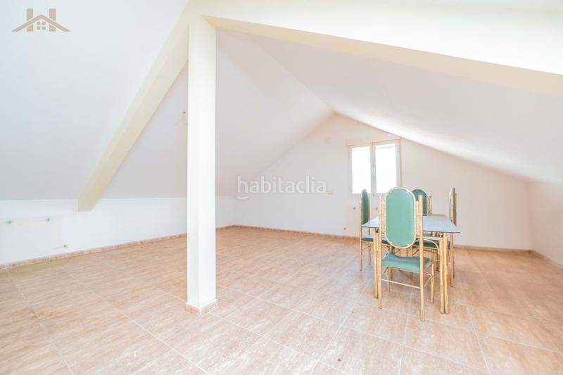 Foto 7c8c138d-65d8-43cc-99f9-232b290826a3. Casa bifamiliare con riscaldamento parcheggio in Yeles