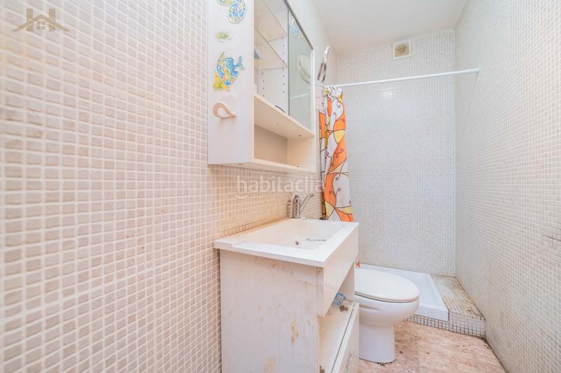 Foto b09f425e-023a-49c1-9cb7-9f04e3a2b486. Casa bifamiliare con riscaldamento parcheggio in Yeles