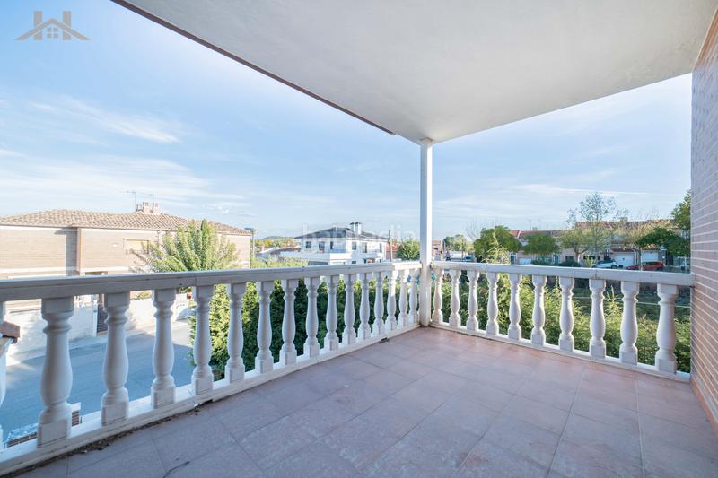 Foto 1518be53-0c7e-4f80-88e0-ed6e58fb139c. Casa pareada en Yeles