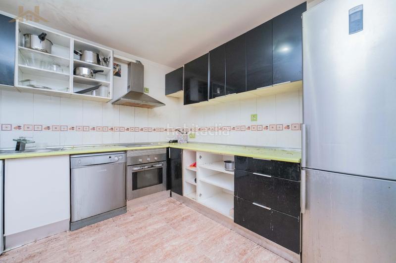 Foto 830d4ab7-20e0-4052-9d3e-abb893bb52de. Casa pareada en Yeles