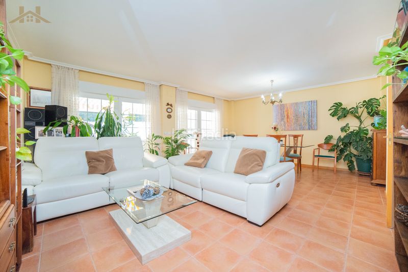 Foto 2bea3158-9d1d-4f29-b6c5-664025106601. Xalet amb calefacció aparcament piscina a señorío de Illescas Illescas