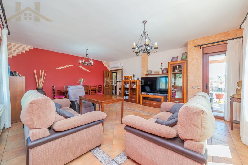 Foto c39bb914-f0c1-4ed3-b223-ee85cbb5659c. Chalet en camino real de toledo 58 en Yeles