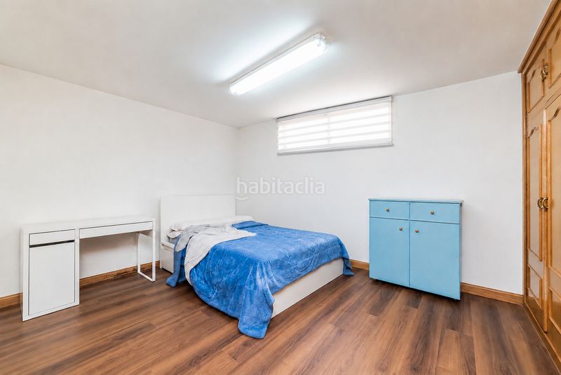Foto c7bbf871-d44b-42c8-8dbc-f8683edfa4b0. Chalet in calle bravo 7 in Parque Manuel de Vega-Carretera de Ugena Illescas
