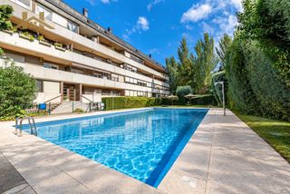 Zweistöckige Wohnung in Calle de Alcalde Luis Egea