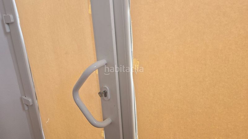Foto 472a07a9-a262-4d91-b9e0-5db6570ca77d. Edifici a alfarería 1 a Campo Real