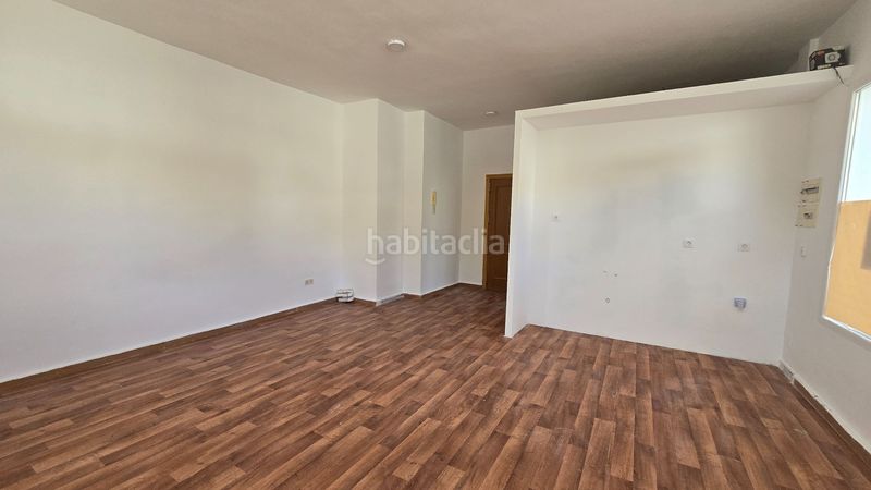 Foto 587b5cbd-967d-43f3-84a2-dea43ff93971. Edifici a alfarería 1 a Campo Real