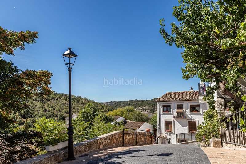 Foto 50af7036-6d56-4034-8e84-e02a3010767e. Casa adossada amb calefacció a Olmeda de las Fuentes