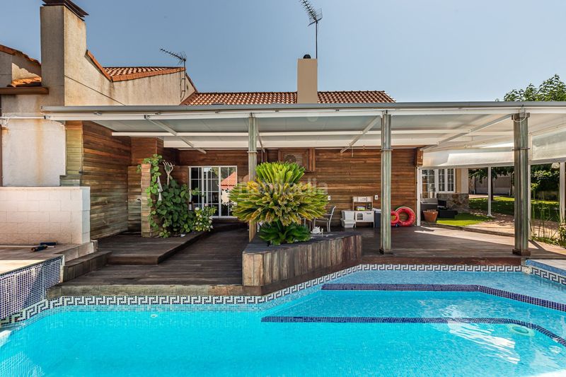 Foto 9ad55049-e242-4f54-8aae-12fd199bc640. Casa amb calefacció piscina a Eurovillas Nuevo Baztán