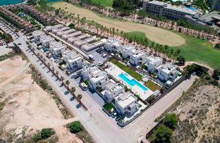 Casa en Algorfa. Costa blanca eiendom presenta este exclusivo proyecto de 20 vill
