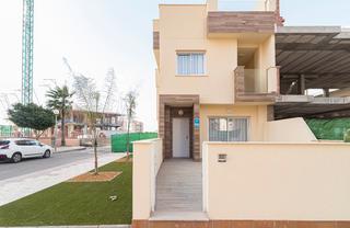 Zweistöckige Wohnung in Entremares. Costa blanca eiendom presenta este exclusivo proyecto de 28 dúpl